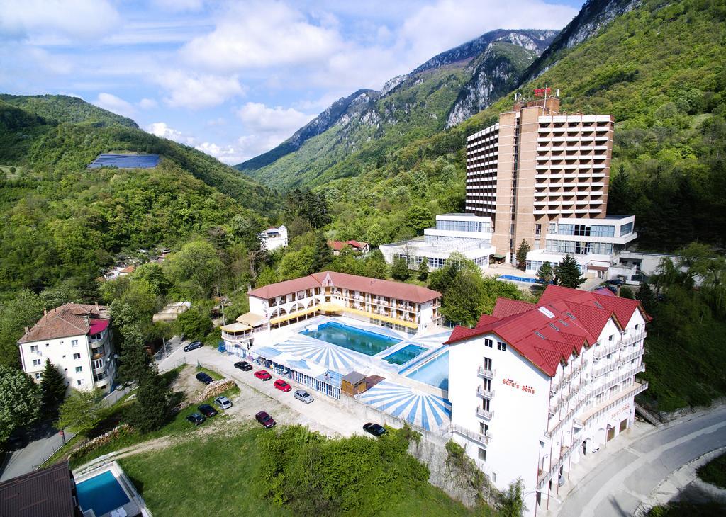 Sara'S Sons Hotel Băile Herculane Buitenkant foto